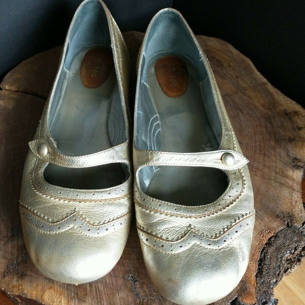 Me Too Silver Gold Shiny Leather Mary Jane Flats S